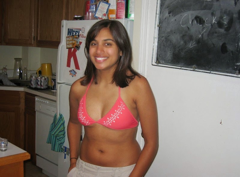 Hamatiya Lanka Srilankan Bikini Girls
