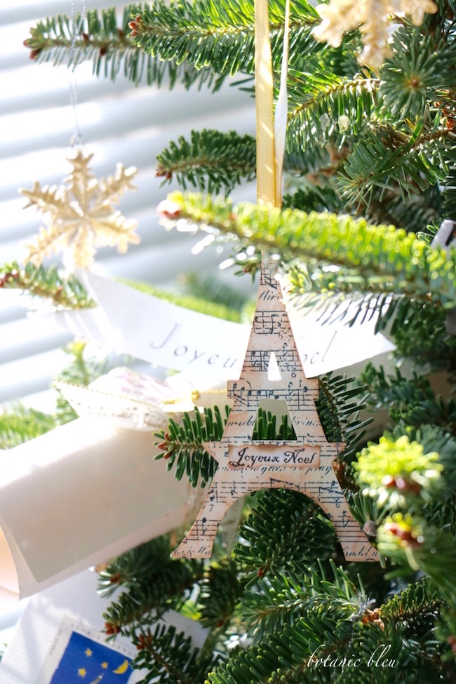 Eiffel Tower Christmas Tree Decoration Gold