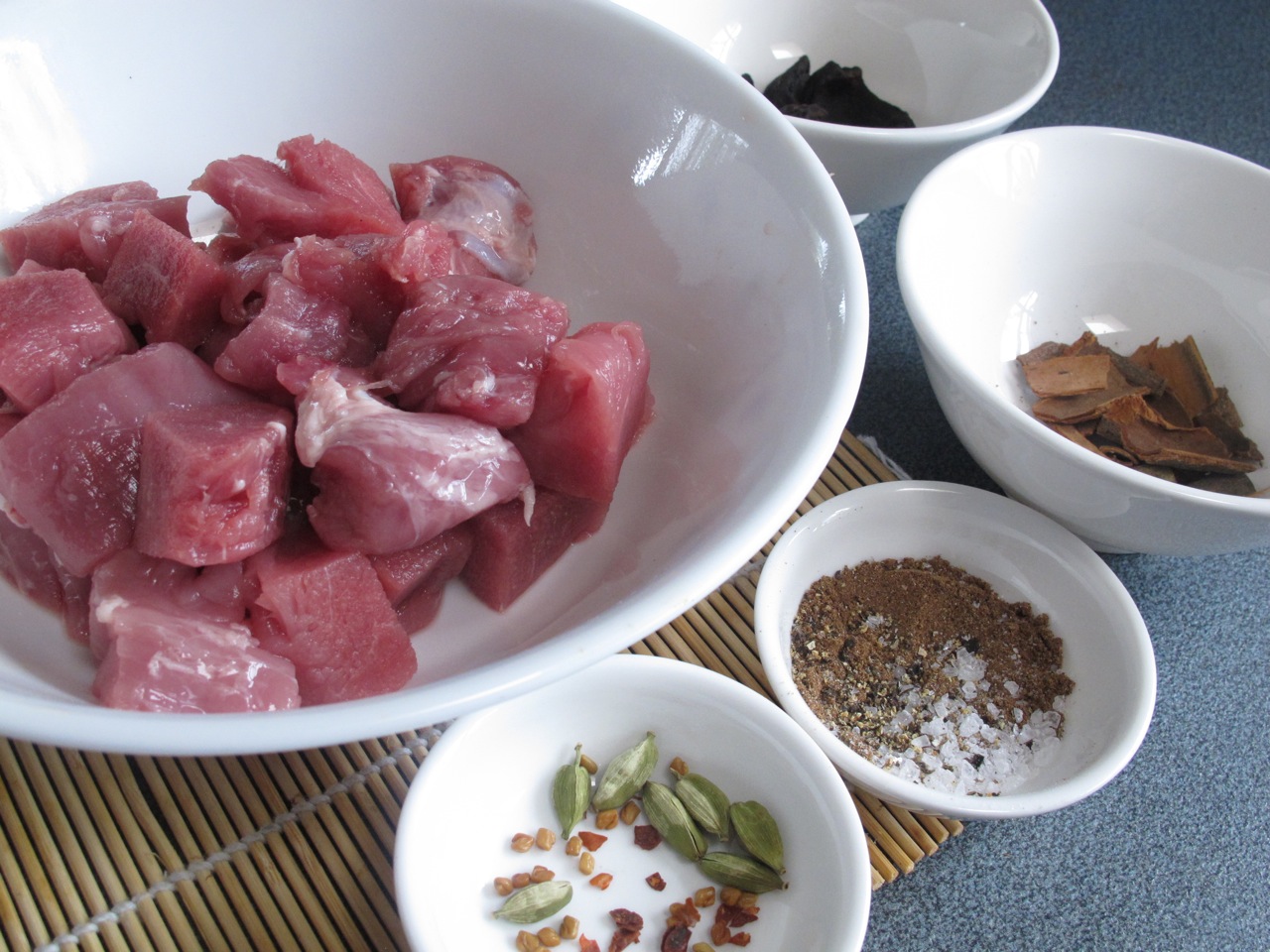 muppys: Tea Country Pork Curry with Pol Rotti and Coconut Sambol - My ...