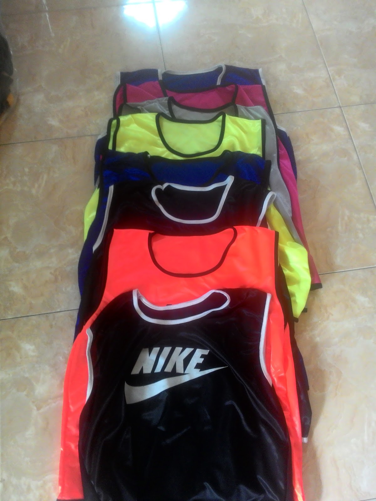 rompi sepak bola dan futsal grosir sport 085725439887 rompi sepak bola dan futsal grosir sport 085725439887