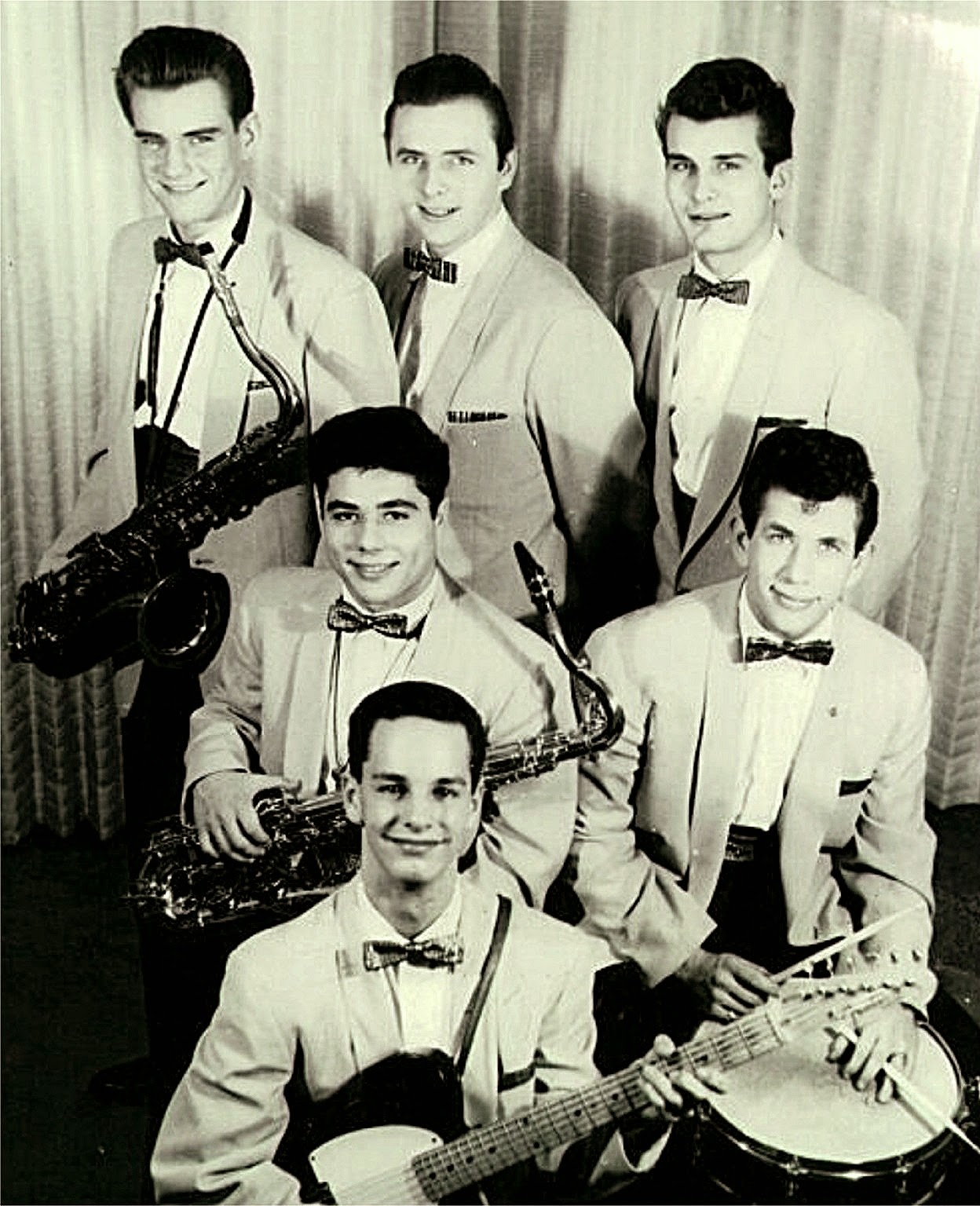 WHITE DOOWOP COLLECTOR TOM KING & THE STARFIRES (Pama records)