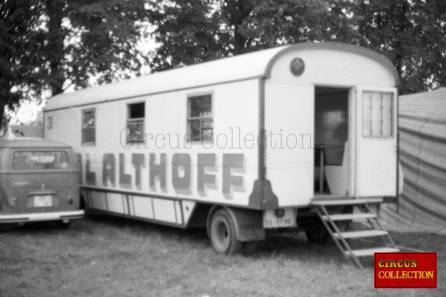 Série de photos du cirque Allemand Carl Althoff, Diepholz en Basse-Saxe, août 1973