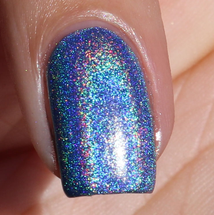 Emily de Molly Deafening Silence swatched by Olivia Jade Nails
