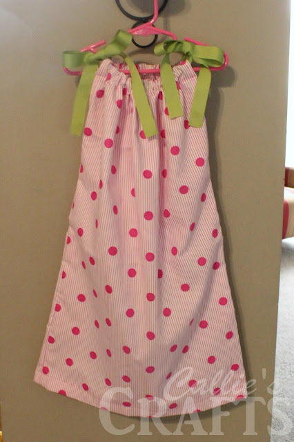 Callie's Crafts: Project Yesu: Pillowcase Dresses