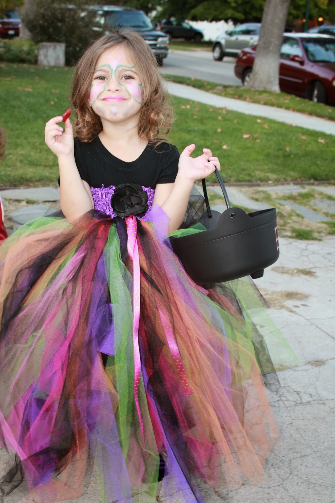 Green Owl Art Easy NoSew Halloween Costumes!