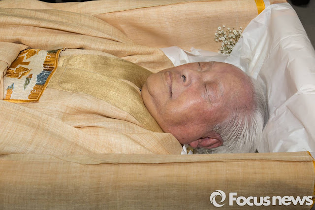 고(故) 김영삼 전대통령 입관 | 인스티즈