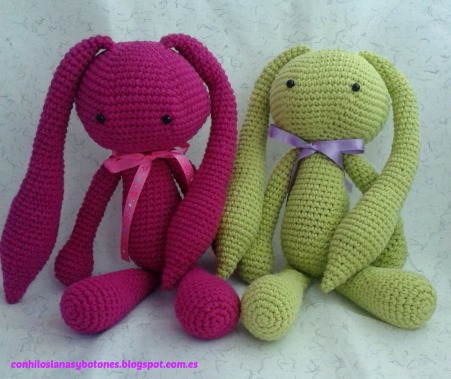 conhiloslanasybotones - Conejo orejas largas amigurumi