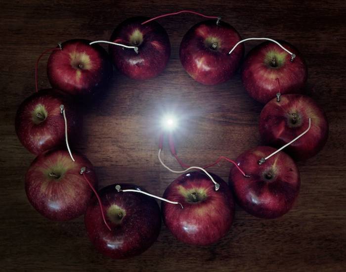 Electricity From a Ring of Apples
