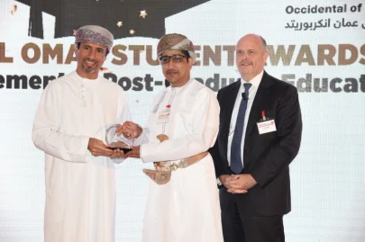 Mahir Al-Wahaibi one of the recipients of The 2016 OXY Oman Student Awards for the Advancement of Post-Graduate Education  L-R: H.E. Salim Al Aufi, Undersecretary, Ministry of Oil and Gas, Oman; Mahir Al-Wahaibi; Steve Kelly President & General Manager, Occidental Oman