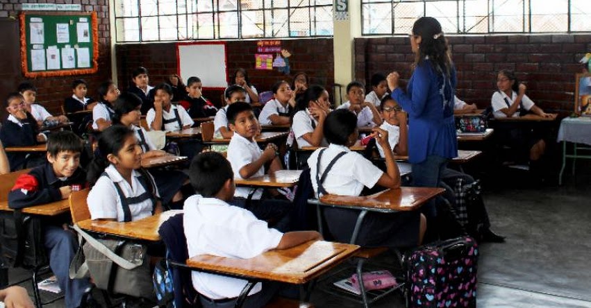 ¿Por qué elegir ser docente? www.perueduca.pe ¿Por qué elegir ser docente? www.perueduca.pe