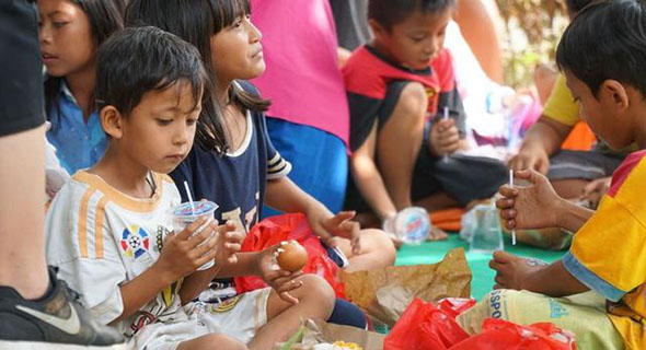 Semangat Nasionalisme, Warga Desa Dangiang, Lombok Utara Tetap Rayakan 17 Agustus-an Semangat Nasionalisme, Warga Desa Dangiang, Lombok Utara Tetap Rayakan 17 Agustus-an