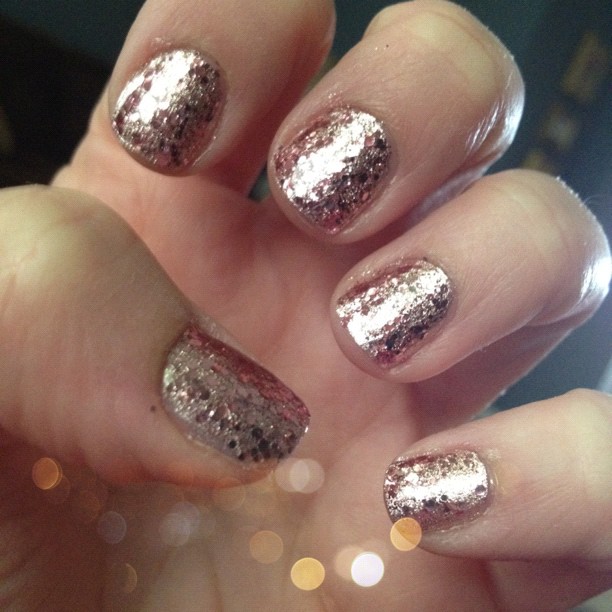 #ManicureMonday: Rose Gold Mani - At the Pink of Perfection
