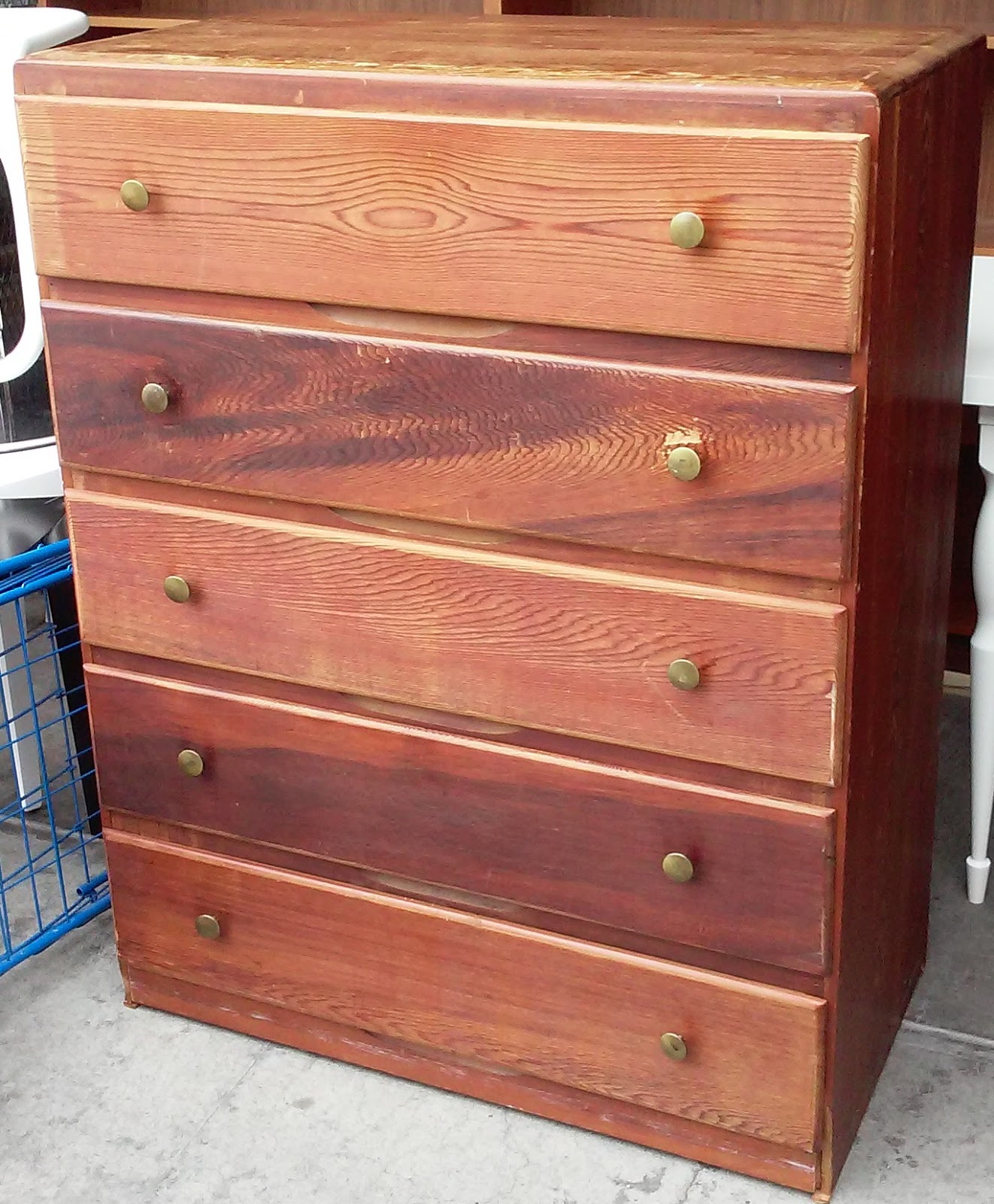 UHURU FURNITURE & COLLECTIBLES SOLD 5Drawer Vintage Pine Chest 65