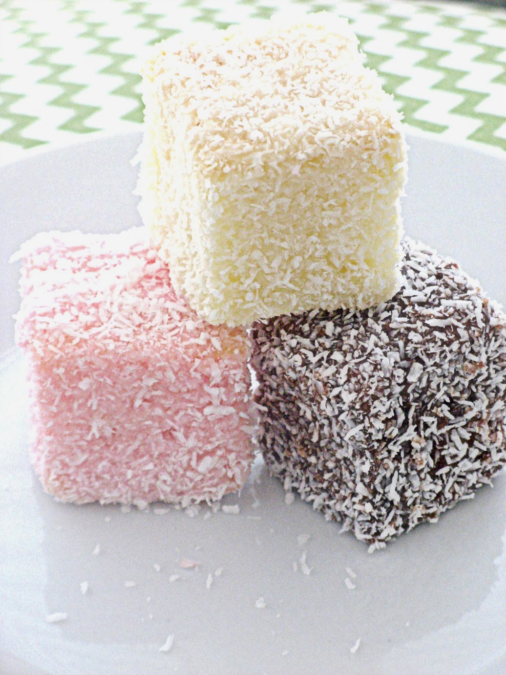 How To Make Lamington Sponge Cake How To Make Lamington Sponge Cake