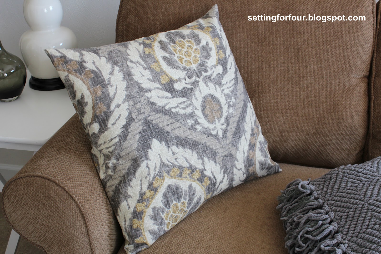 DIY Pillow Cover 5 Minutes to Make! Setting For Four Interiors