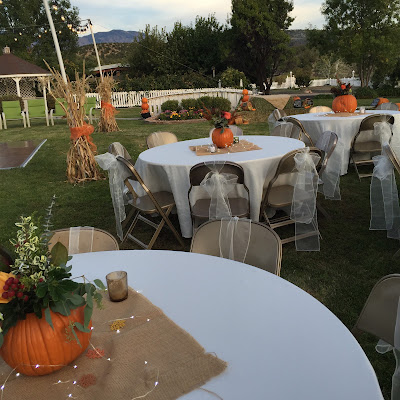 Outdoor fall wedding 