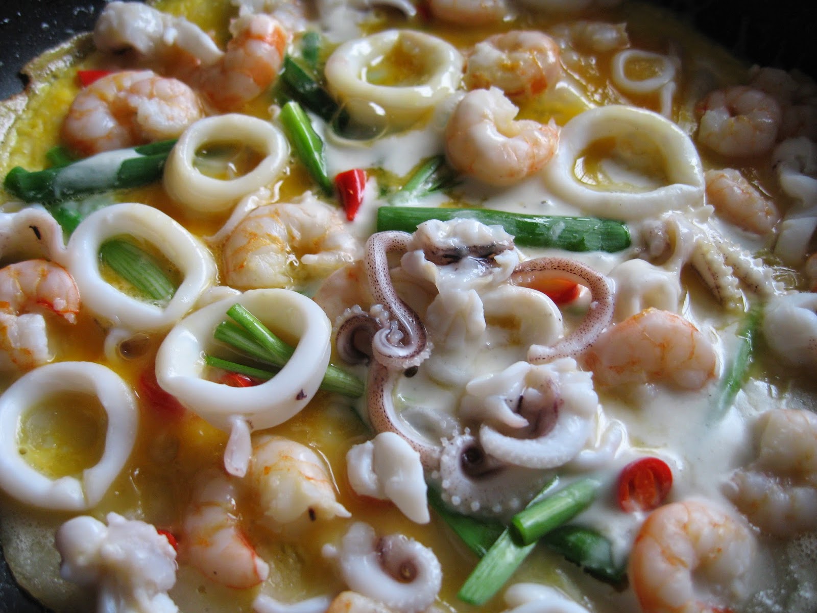 Sumptuous Flavours Korean Seafood Pancake ( Haemul Pajeon )