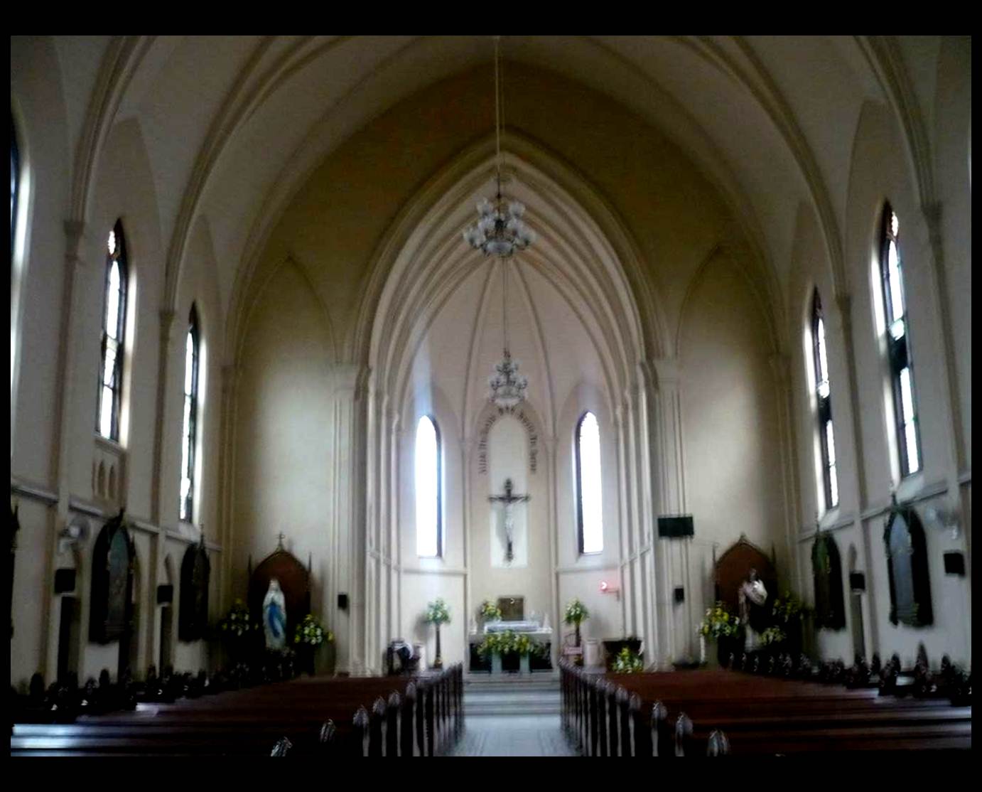 Dina Y Wulandari Gereja Hati Kudus Yesus Yang Kaya Akan Nilai Arsitektur