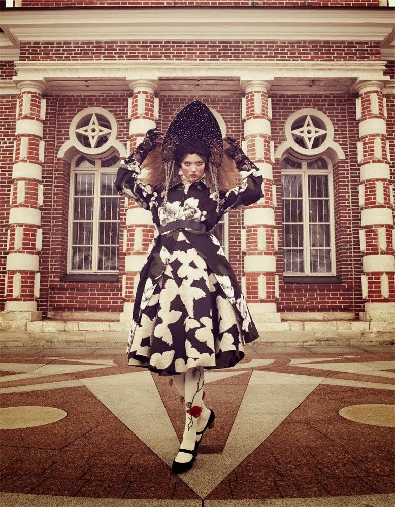 Lindsey Wixson by Emma Summerton Magazine Photoshoot For Vogue Japan