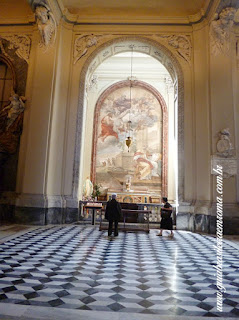 Nave lateral sao joao latrao catedral roma - São João em Latrão