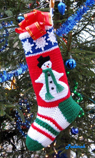 вышивка, носки, Рождество, рукоделие, упаковка, шитье, носки рождественские, носки для подарков, рукоделие рождественское, рукоделие новогоднее, упаковка подарочнвя, для детей, для интерьера, интерьер рождественский, декор рождественский, подарки рождественские, украшения для интерьера, украшения для камина, Новый год 2021, Новый год 2022, Новый год 2023, год Быка 2021, новогодние поделки на год Быка 2021, новогодние поделки 2021, новогодние поделки 2023, новогодние поделки 2022, новогодние поделки своими руками,Елка из подручного материала (МК и варианты), как сделать елку своими руками из настоящей хвои, мастер-класс,своими руками, мастер-класс, из текстиля, https://handmade.parafraz.space/ http://prazdnichnymir.ru/ Рождественские носки — фото идеи