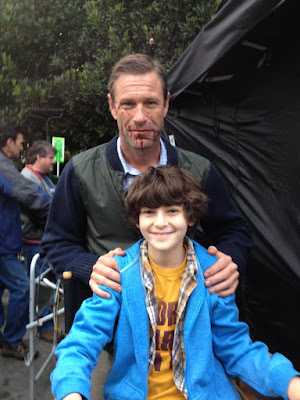 Aaron Eckhart and David Mazouz on the set of Incarnate (2)