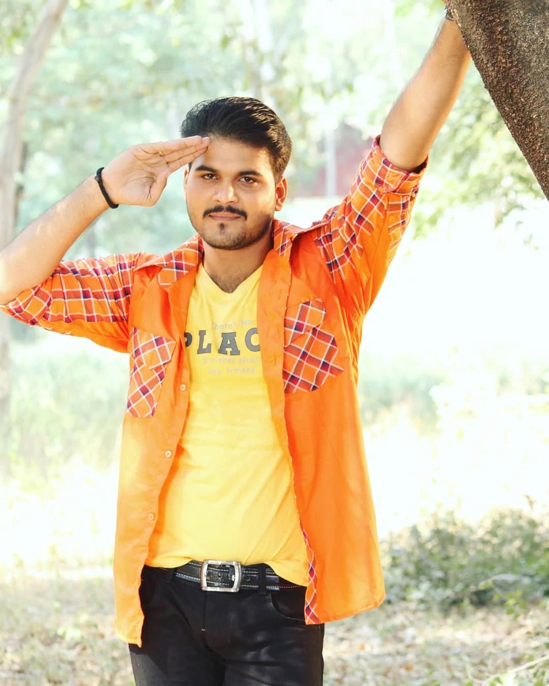 Arvind Akela Kallu Bhojpuri Actor Wiki Age Wife Biography