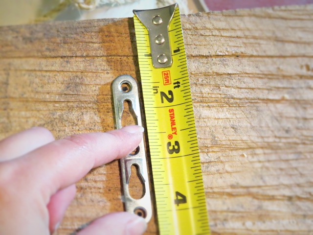 measuring for keyhole bracket installation