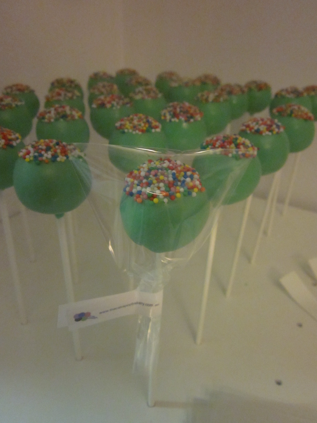 The Cake Pop Bakery Green Anytime Cake Pops