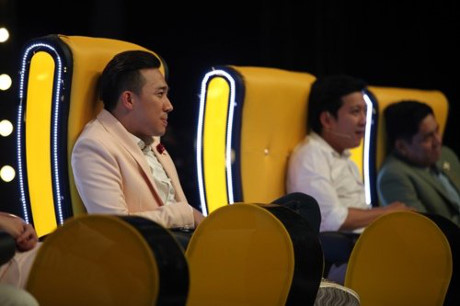 Tran Thanh thu nhan me thi sinh 'nang ky' - Anh 3