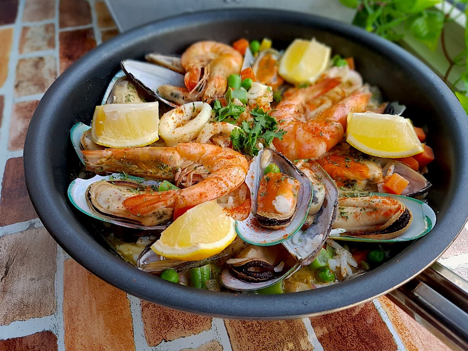 Say My Kitchen Quick & Easy Seafood Paella 简易版海鲜焗饭