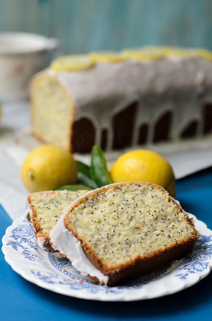 Delicious lemon poppy seed cake
