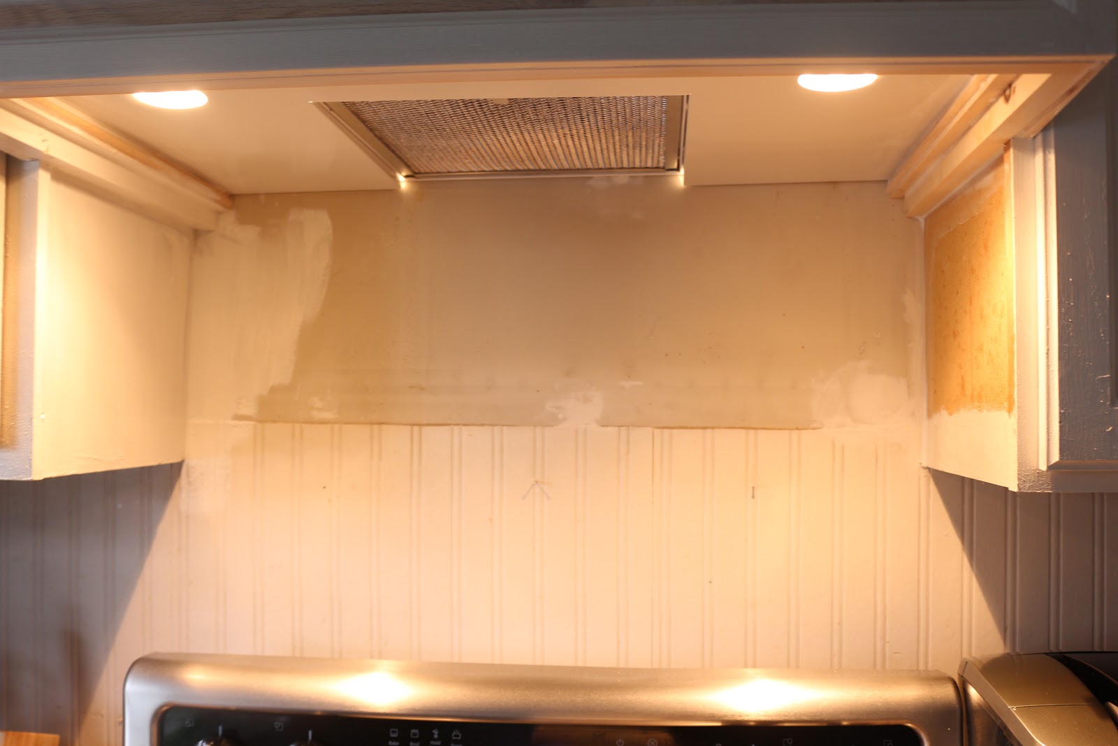 My DIY Kitchen How I Built a Rangehood Over an Existing Cabinet ...