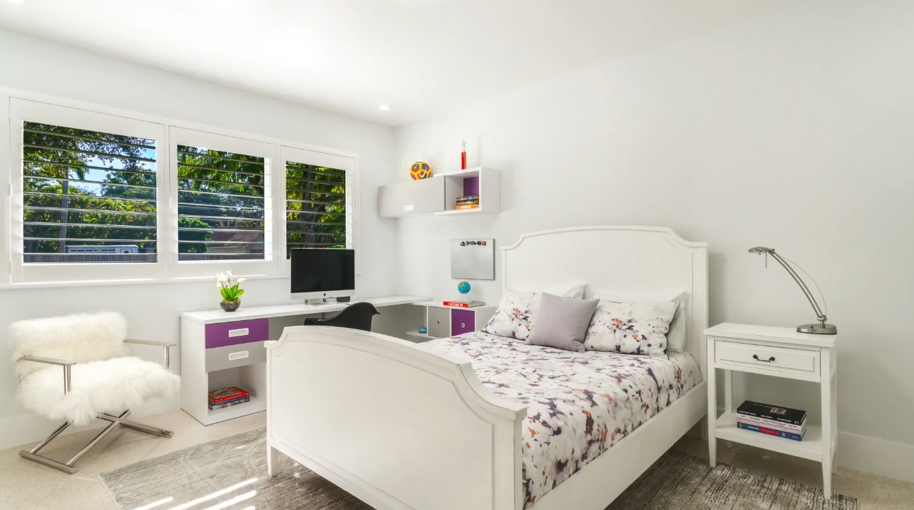 Tour 12050 Moss Ranch Rd, Miami, FL Home vs. 23 Interior Design Photos