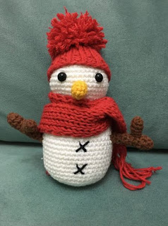 PATRON GRATIS MUÑECO DE NIEVE AMIGURUMI 35184