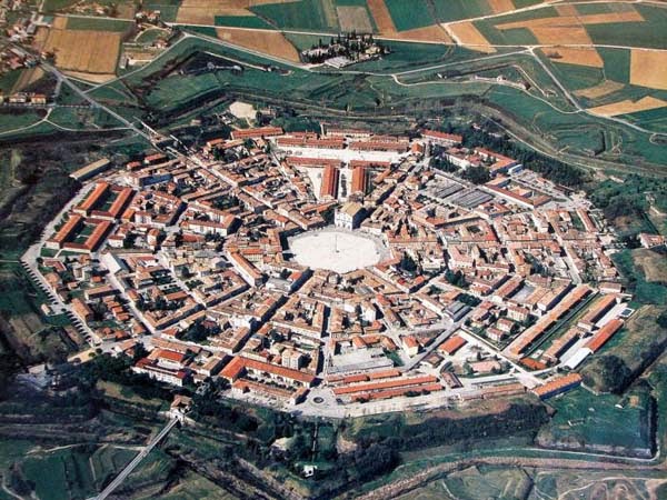 It was built at the end of the 16th century by the Venetian Republic. - So I Found A Random City On Google Maps The Other Day… And Its Unknown Secret Is AWESOME.