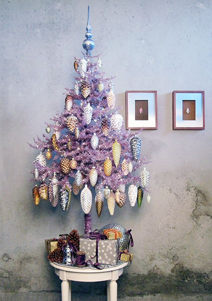 Pinecone Christmas Tree Crafts And Old Jewelery Pinecone Christmas Tree Crafts And Old Jewelery