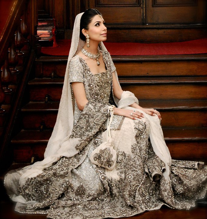 Fashion Sana Safinaz Bridal Dress 2018 Clearance Sana Safinaz