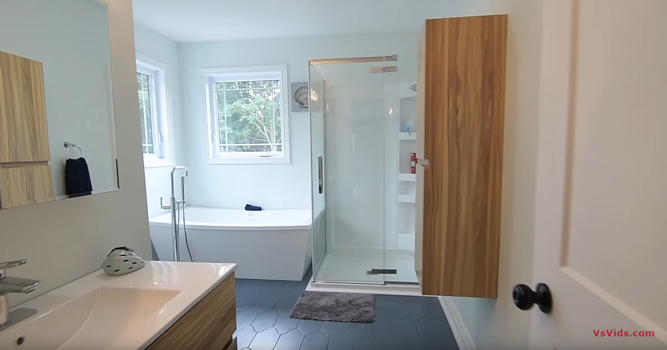 30 Photos vs. 3a Pebble Beach Dr, Cobourg - Open House Video Tour - Luxury Home & Interior Design 30 Photos vs. 3a Pebble Beach Dr, Cobourg - Open House Video Tour - Luxury Home & Interior Design