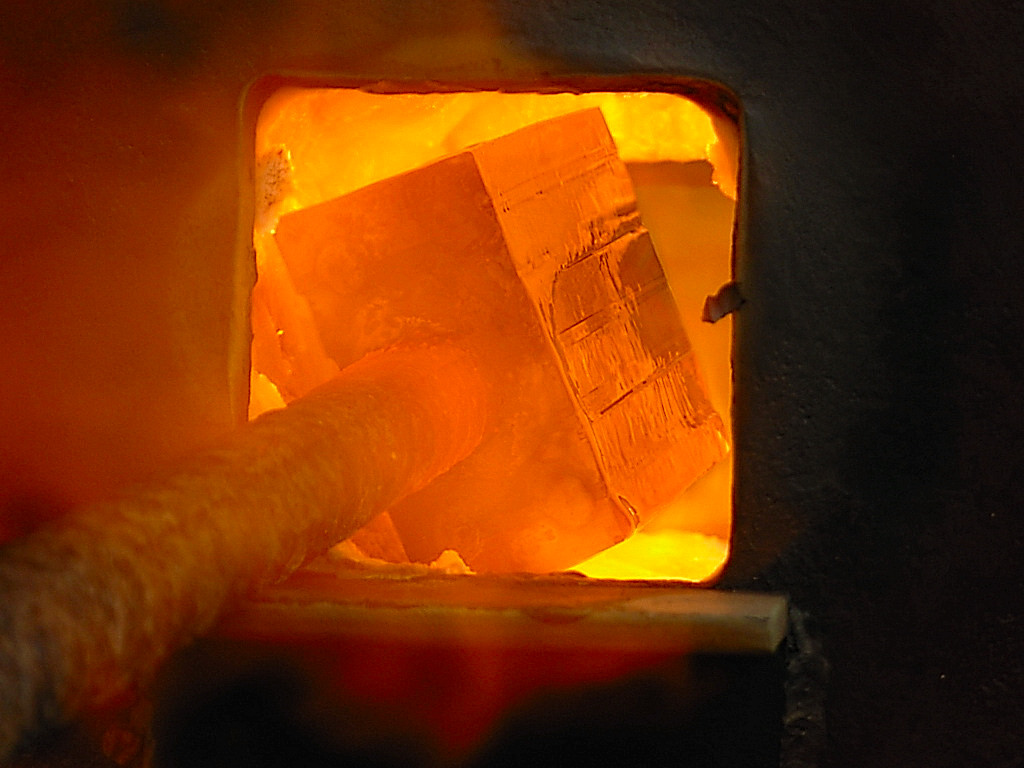 Berardo Facas Custom: Forjas a Gás: Dimensões e Detalhes Construtivos