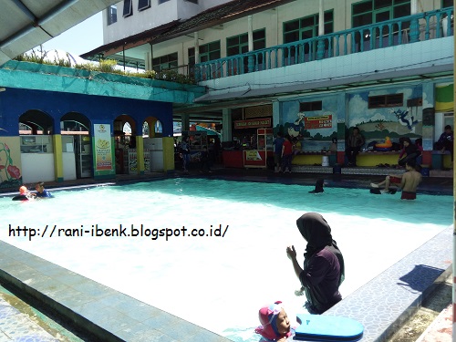 Rekreasi Kolam Renang Fajar Panorama Cimahi