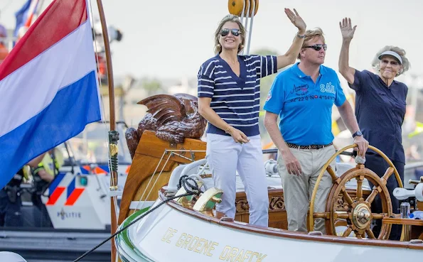 King Willem-Alexander and Queen Maxima and their three daughters Princess Amalia, Princess Alexia, Princess Ariane and Princess Beatrix, Princess Mabel, Countess Luana and Countess Zaria