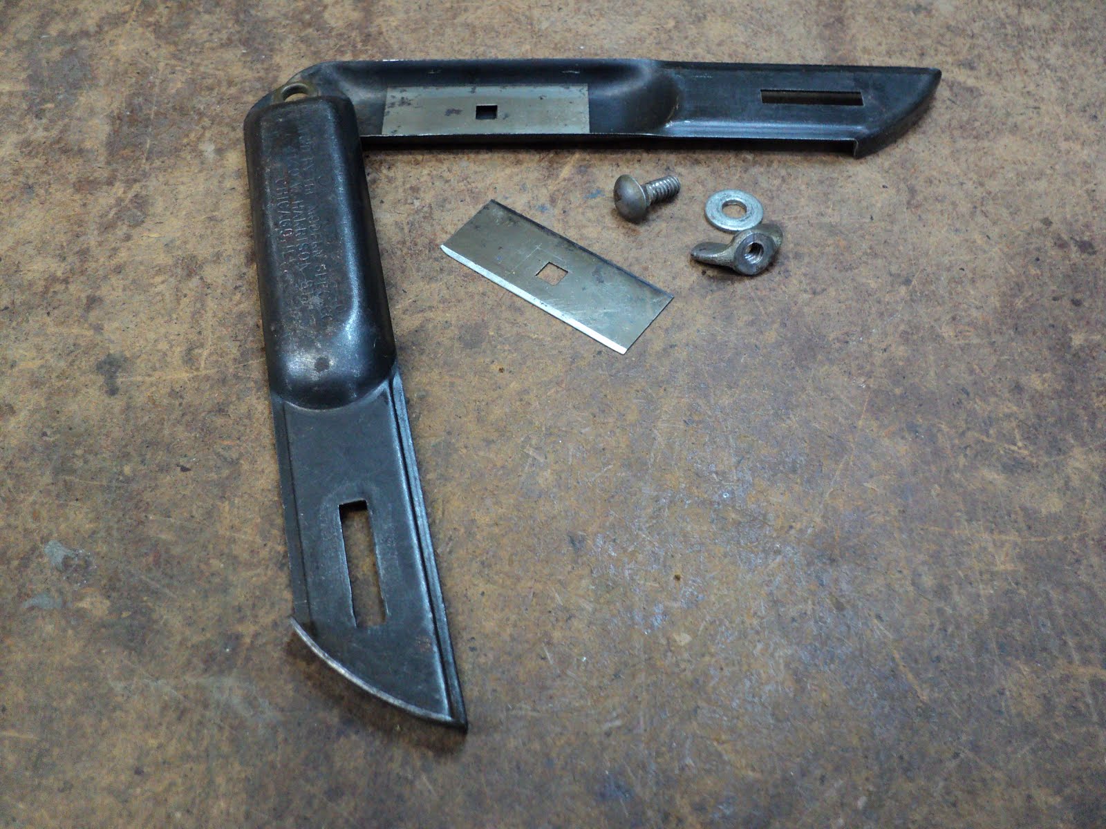 The Whole Garage Catalogue A KUTTO Carton Cutter