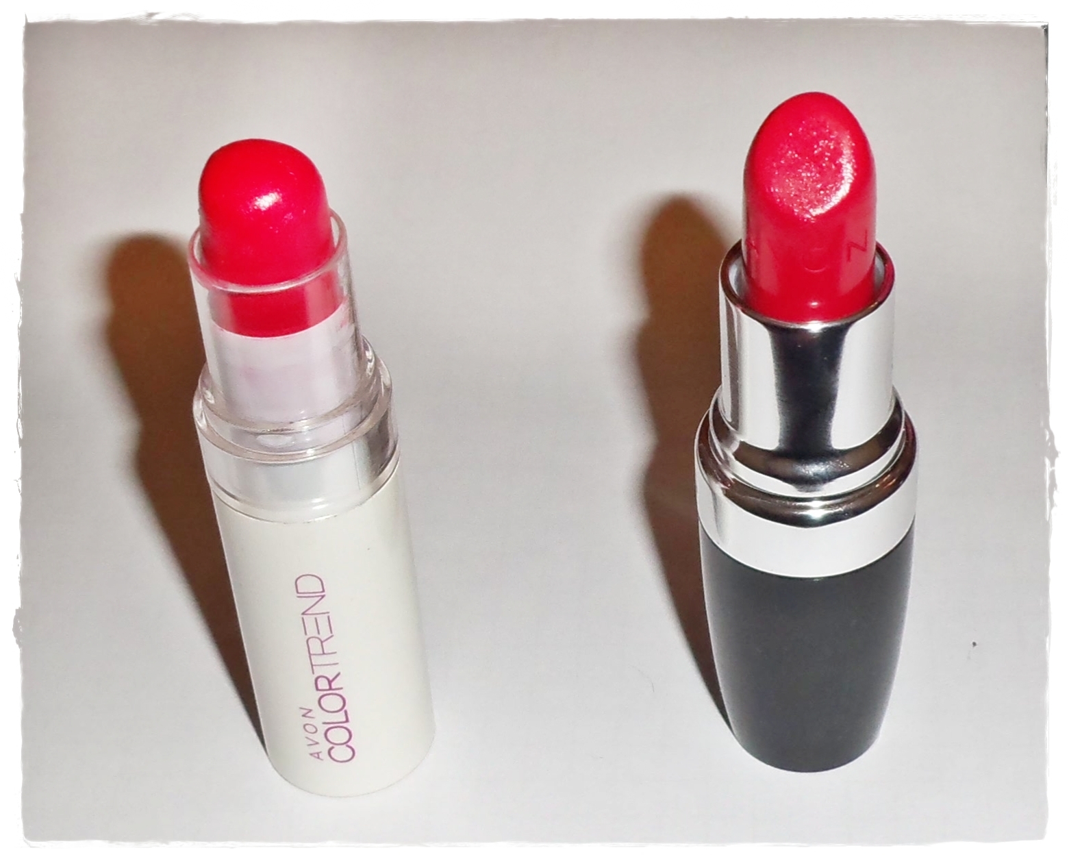 balsamo labial con color en barra avon
