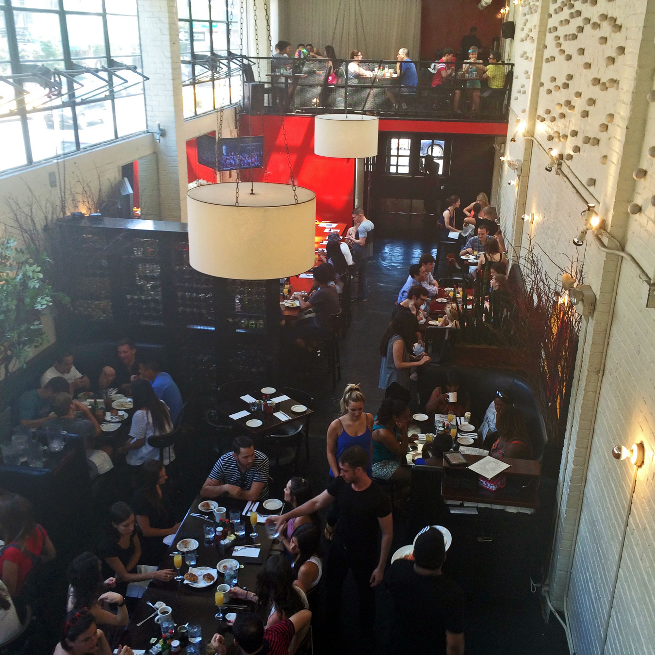 Meet Me In Midtown NYC Dining A Boozy Brunch at Essex