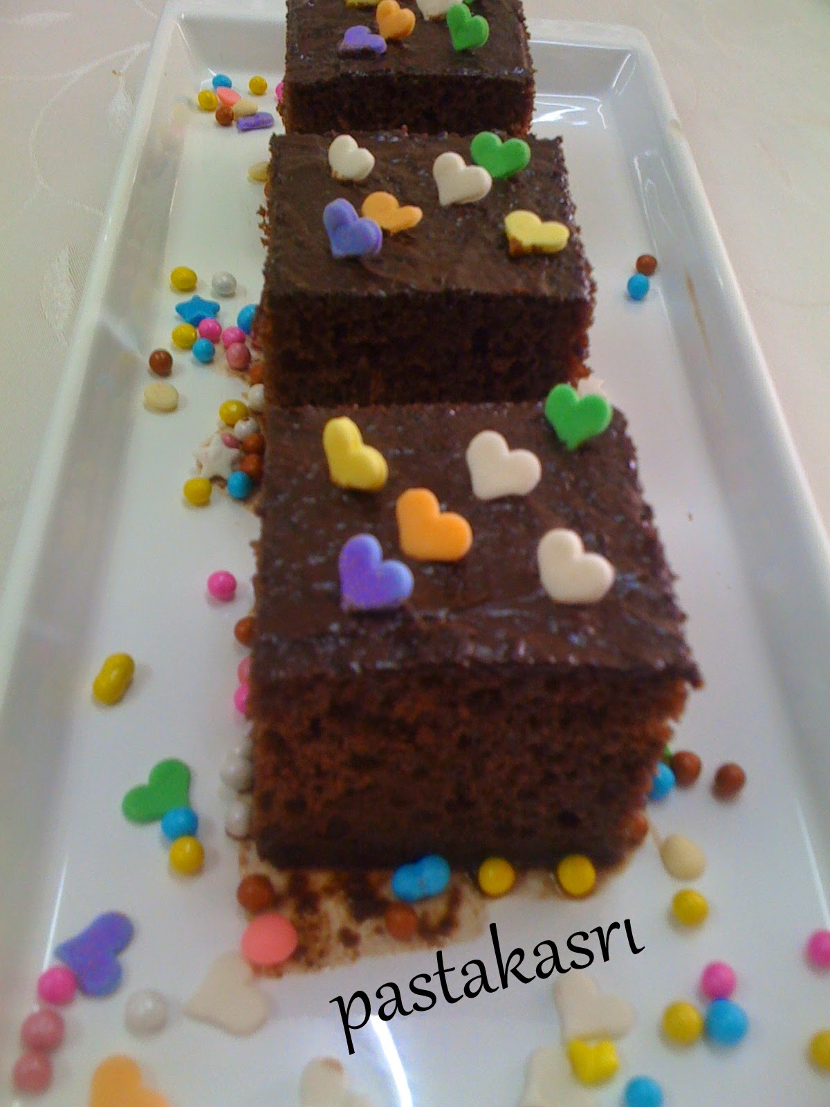 ÇİKOLATALI ISLAK KEK PASTA KASRI..SOSYAL GURME