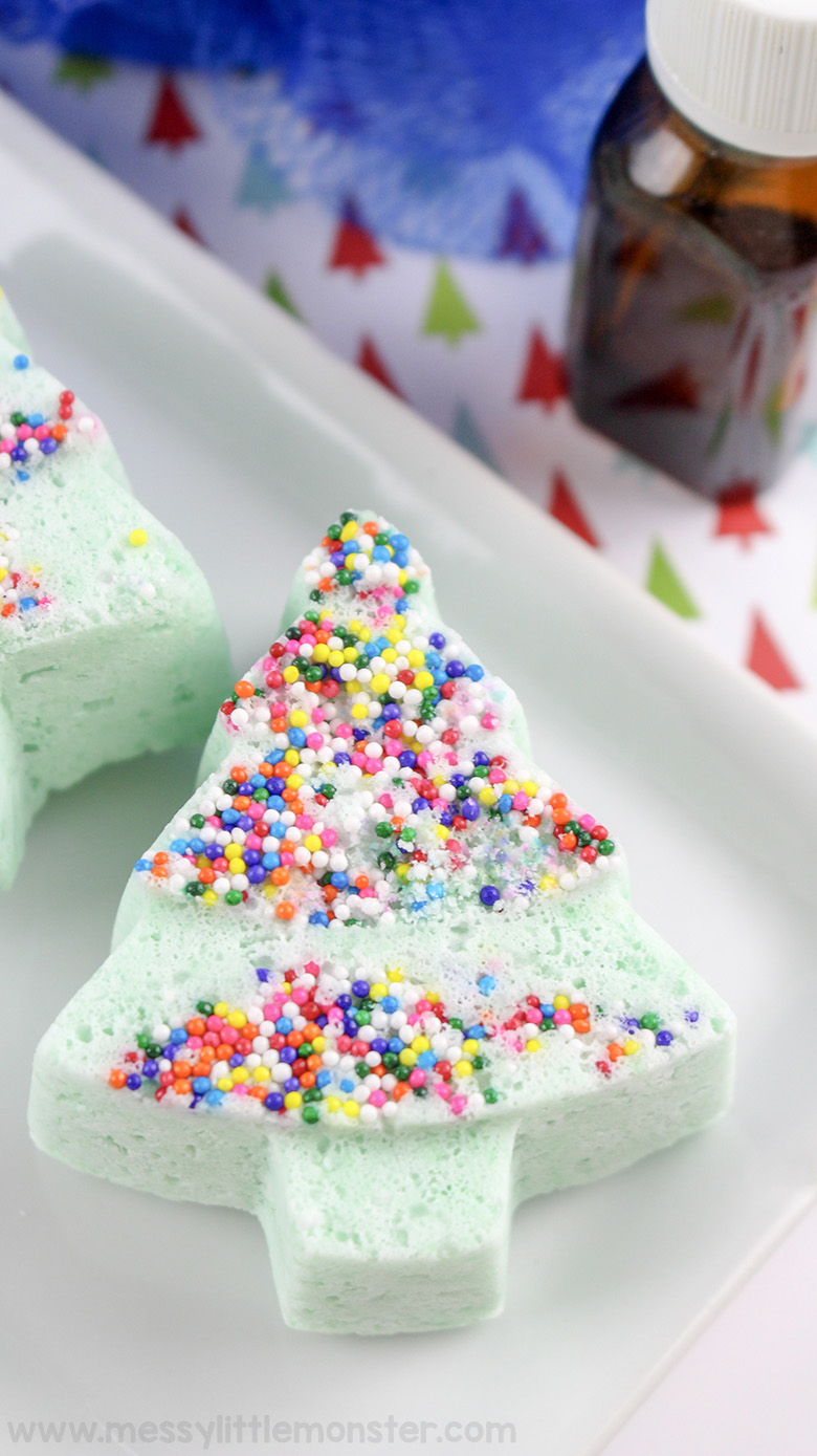 Make your own Christmas bath bombs handmade christmas gifts Messy