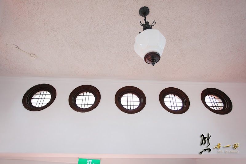林百貨|營業開放時間 美食餐廳|台南古蹟景點|頂樓神社的百貨公司