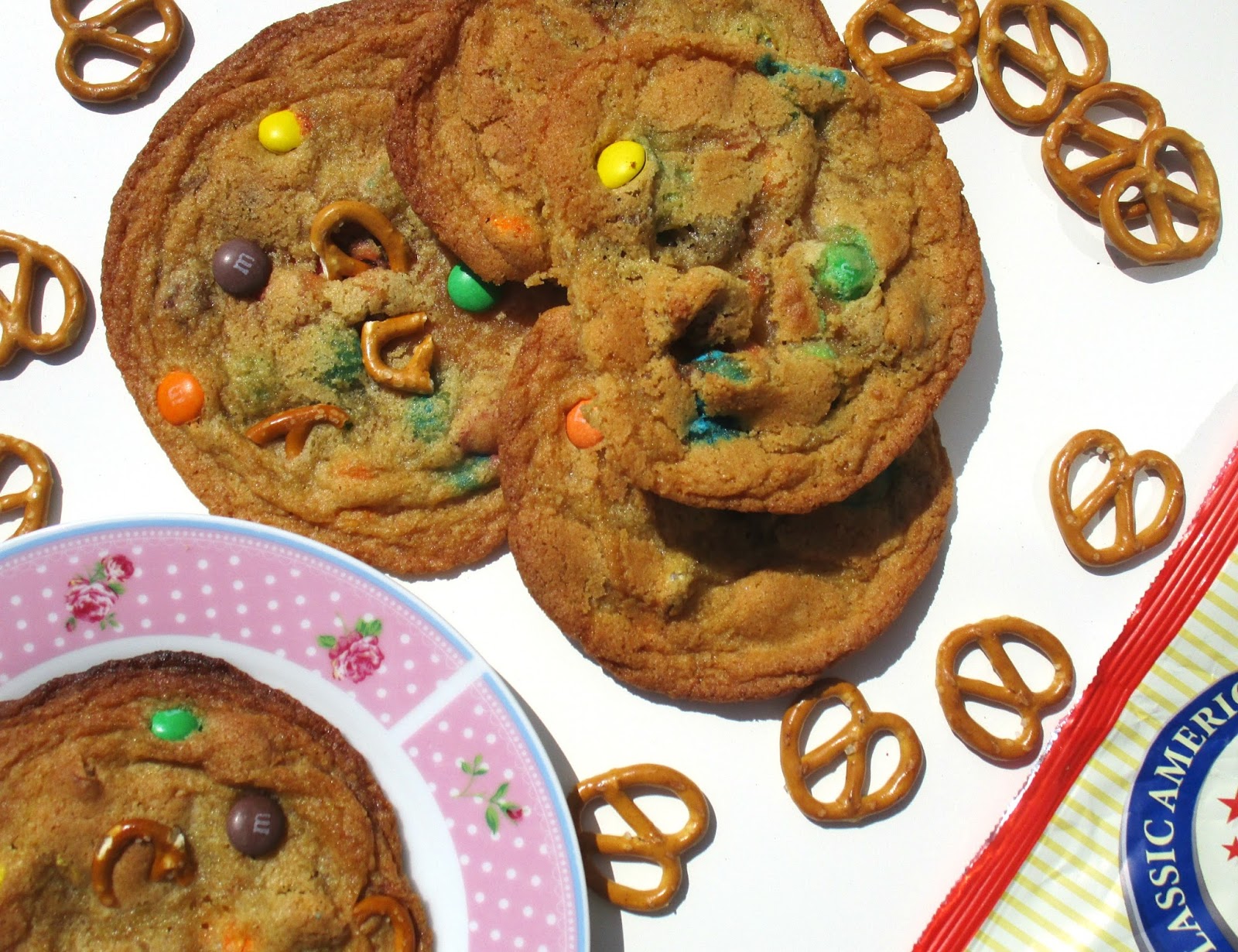 Baking Pretzel M&M Cookies Recipe