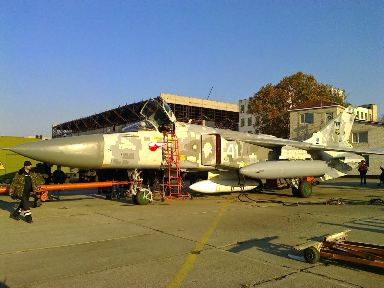 SU-24%2B41%2BUCRANIANO%2BCAMO%2BDIGITAL.jpg